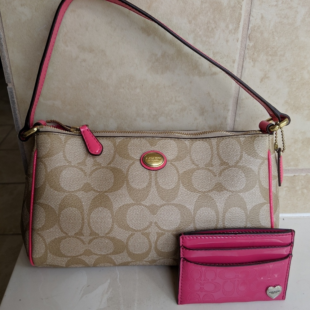 Coach hand bag with card case